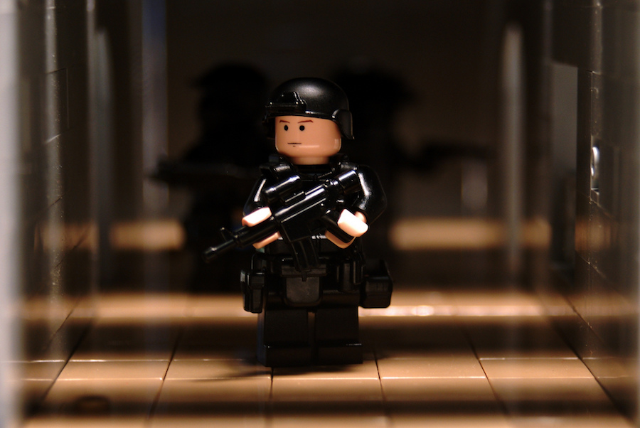 lego policeman / stormtrooper